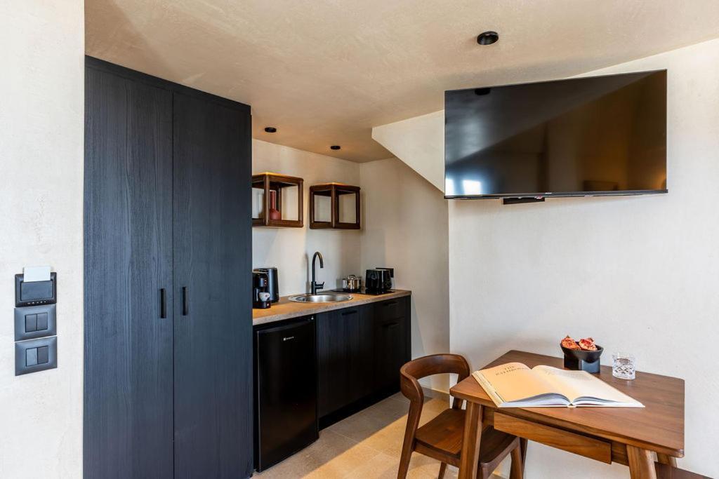 Agios Georgios  Peranosa The Residencyアパートホテル エクステリア 写真