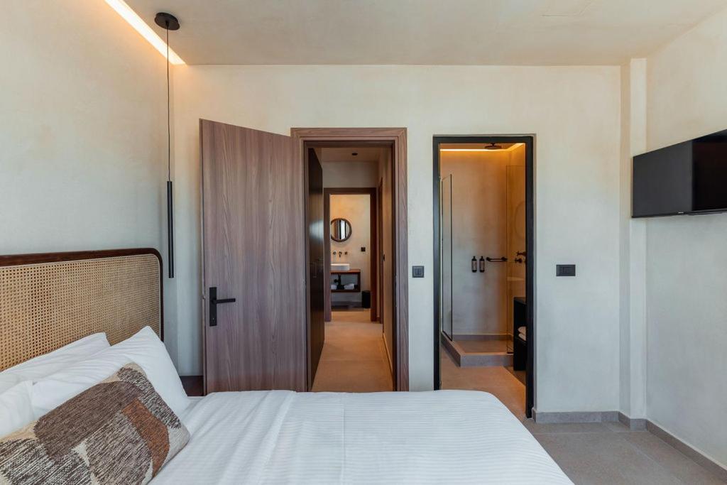 Agios Georgios  Peranosa The Residencyアパートホテル エクステリア 写真