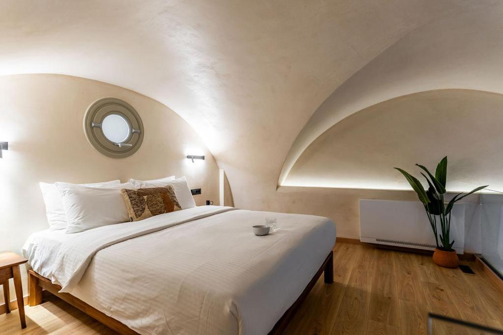 Agios Georgios  Peranosa The Residencyアパートホテル エクステリア 写真