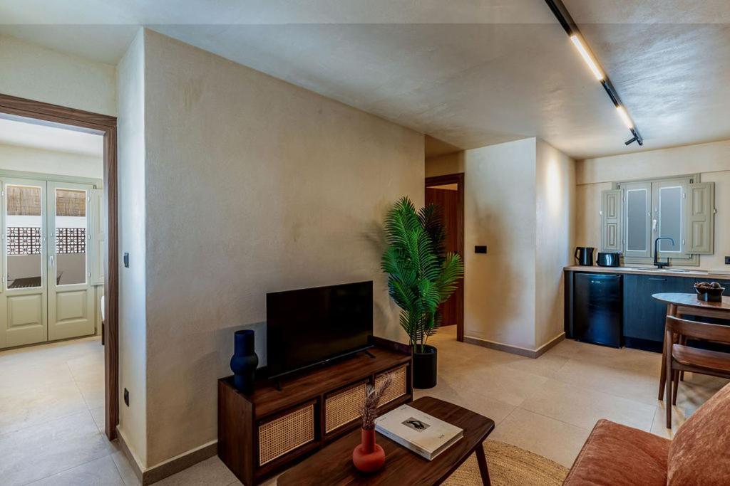 Agios Georgios  Peranosa The Residencyアパートホテル エクステリア 写真